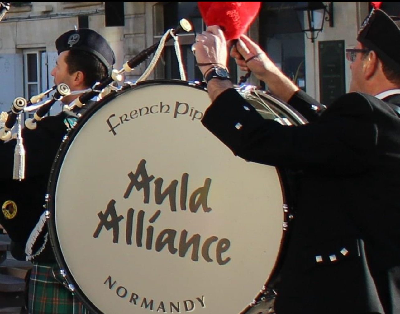 Auld Alliance Pipe Band Normandy
